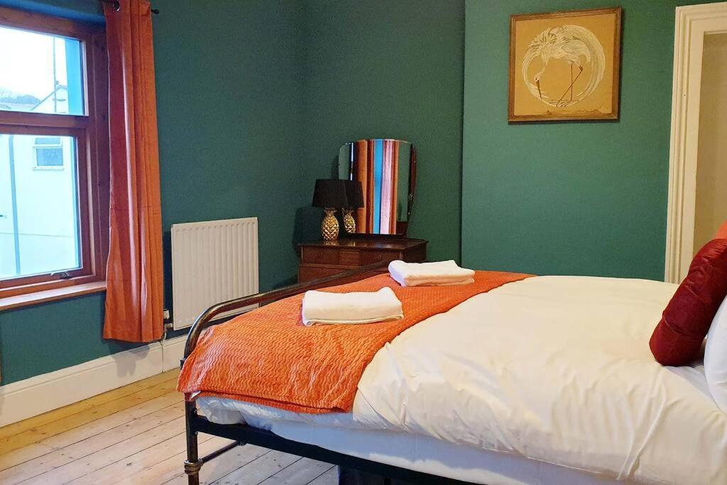 Gorgeous Victorian House Sleeps 6 In Cardiff Villa Exteriör bild