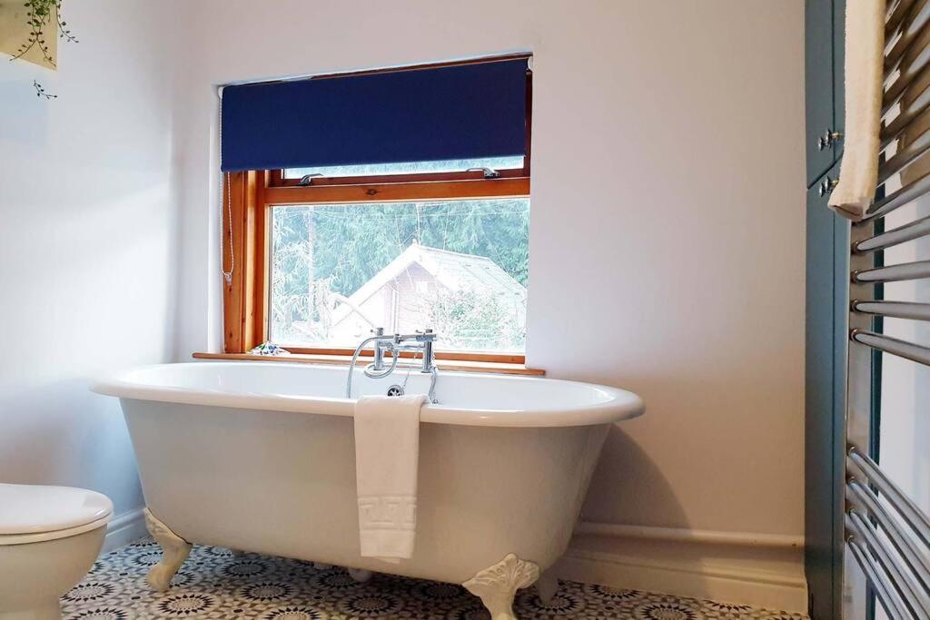Gorgeous Victorian House Sleeps 6 In Cardiff Villa Exteriör bild