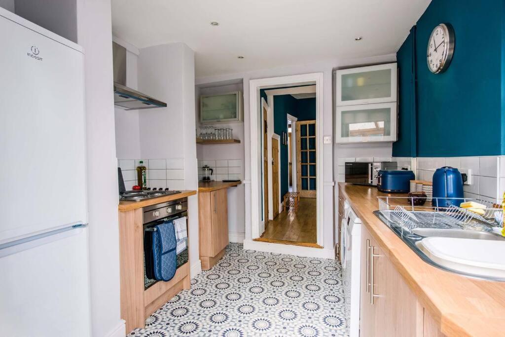 Gorgeous Victorian House Sleeps 6 In Cardiff Villa Exteriör bild
